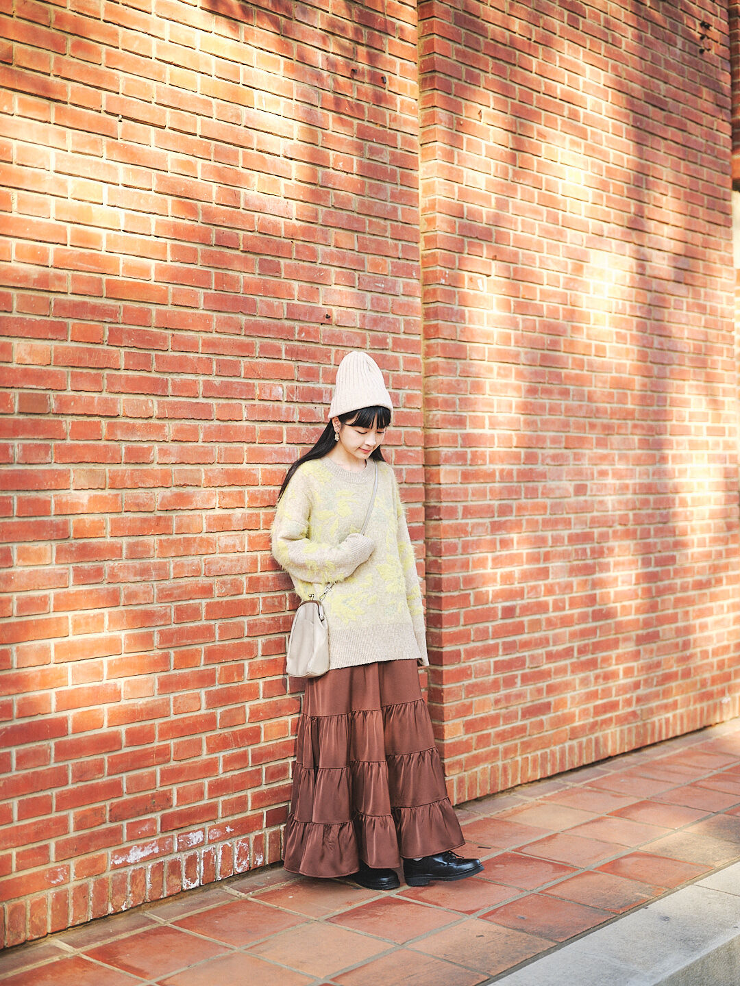 風信子說晚安！羽毛紗緹花毛衣(兩色-米)