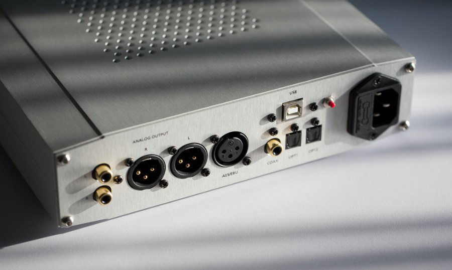 韓國 April Music – Stello DA100-MK2 座枱式發燒解碼器 | 最高支援 24Bit/384kHz, DSD128 | USB-B, AES, 同軸, 光纖輸入