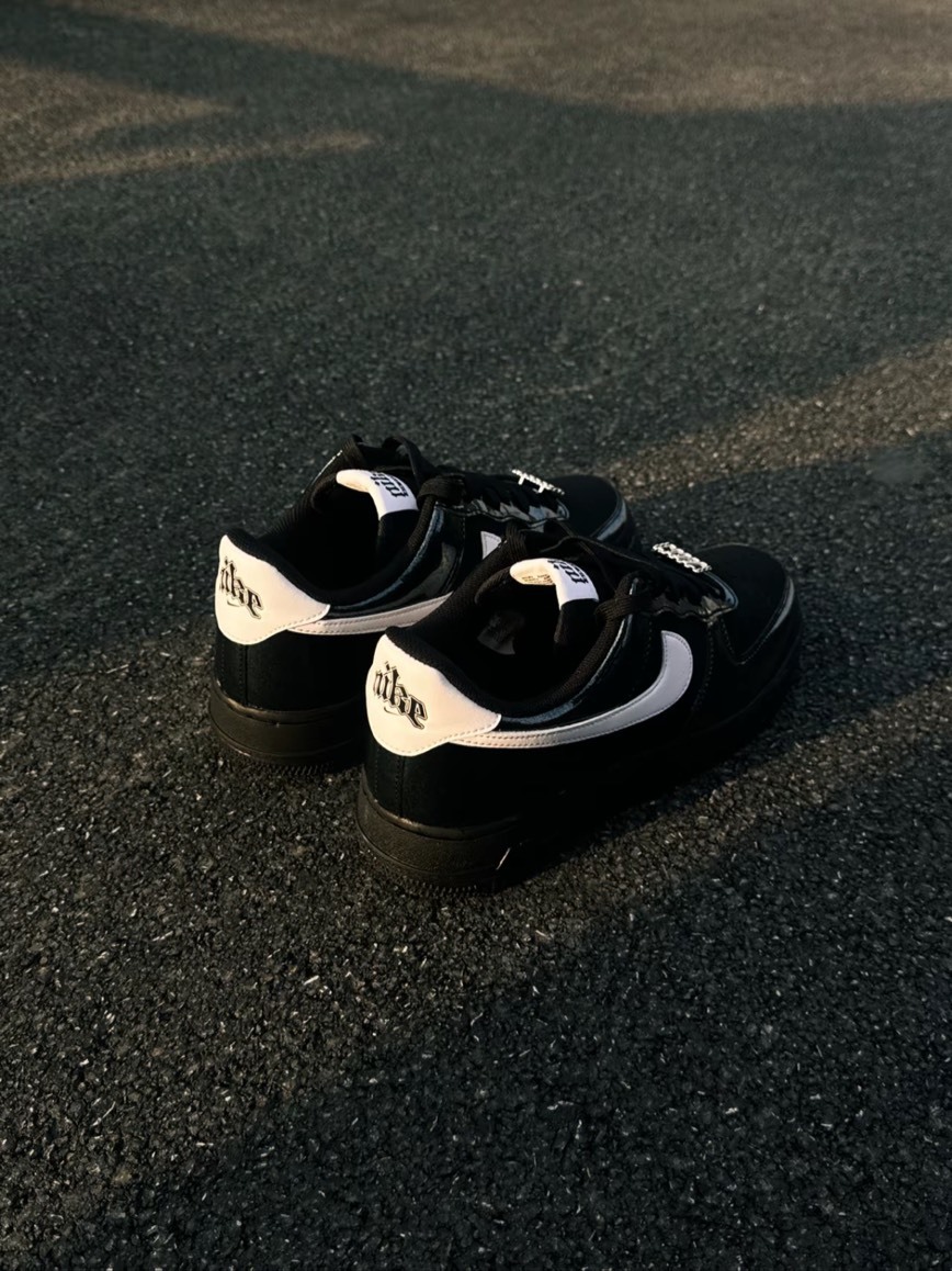 Nike Air Force 1 07 漆皮黑武士