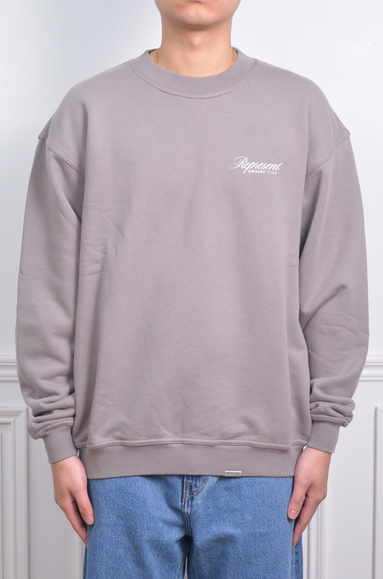 Represent 草寫字大學T-灰黑兩色【OCM10000701】