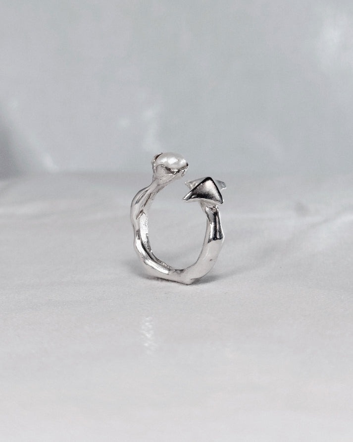 PROJ-ORNMNT 閃星珍珠銀鑲戒