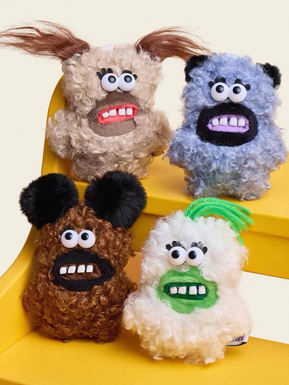 Chou Meng Buckhead Pendant