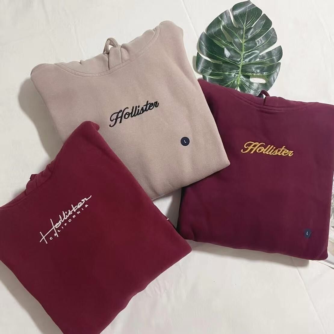 HOLLISTER MIDDLE LOGO HOODIES絕版款