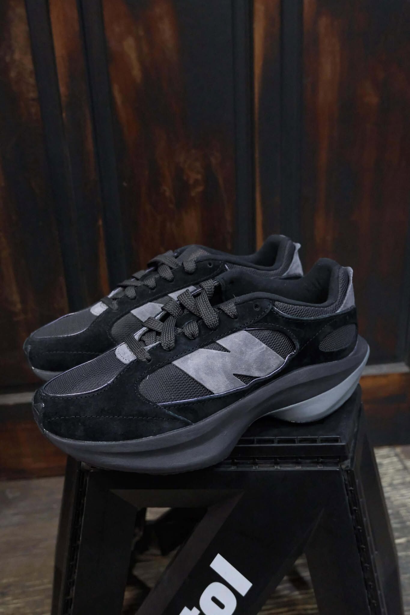 New Balance WRPD Runner 蛋殼鞋 黑 城堡灰 UWRPDSCB