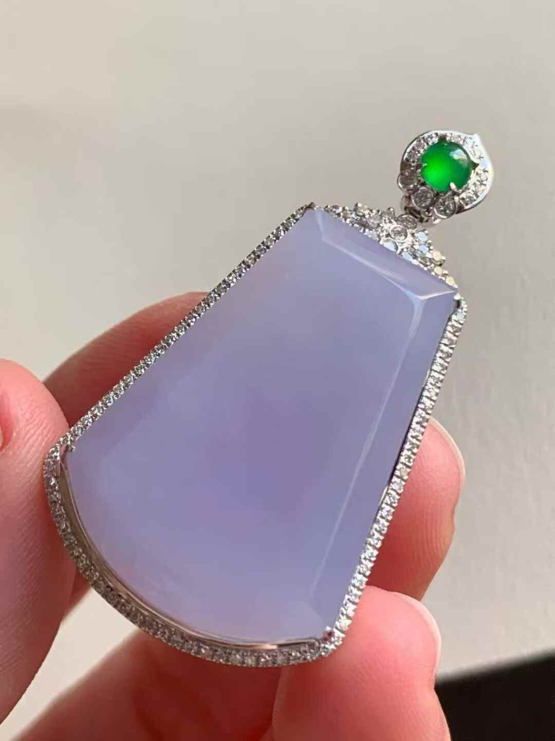 11831 翡翠紫羅蘭無事牌吊墜