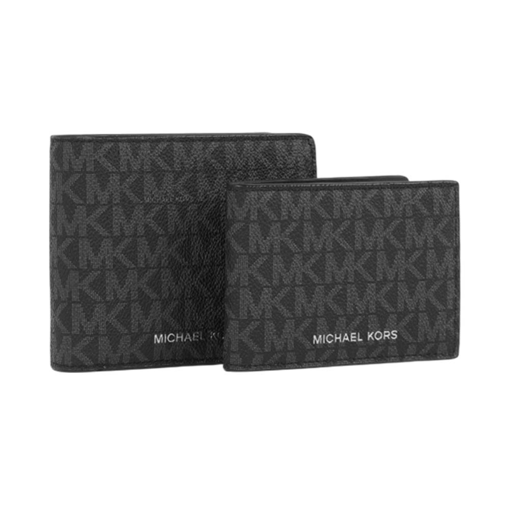 【Michael Kors】Cooper 銀字滿版塗層帆布附活動式卡夾對開短夾(黑色)