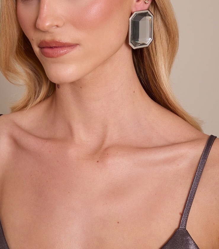 Glam Silver銀灰色大寶石方鑽耳環