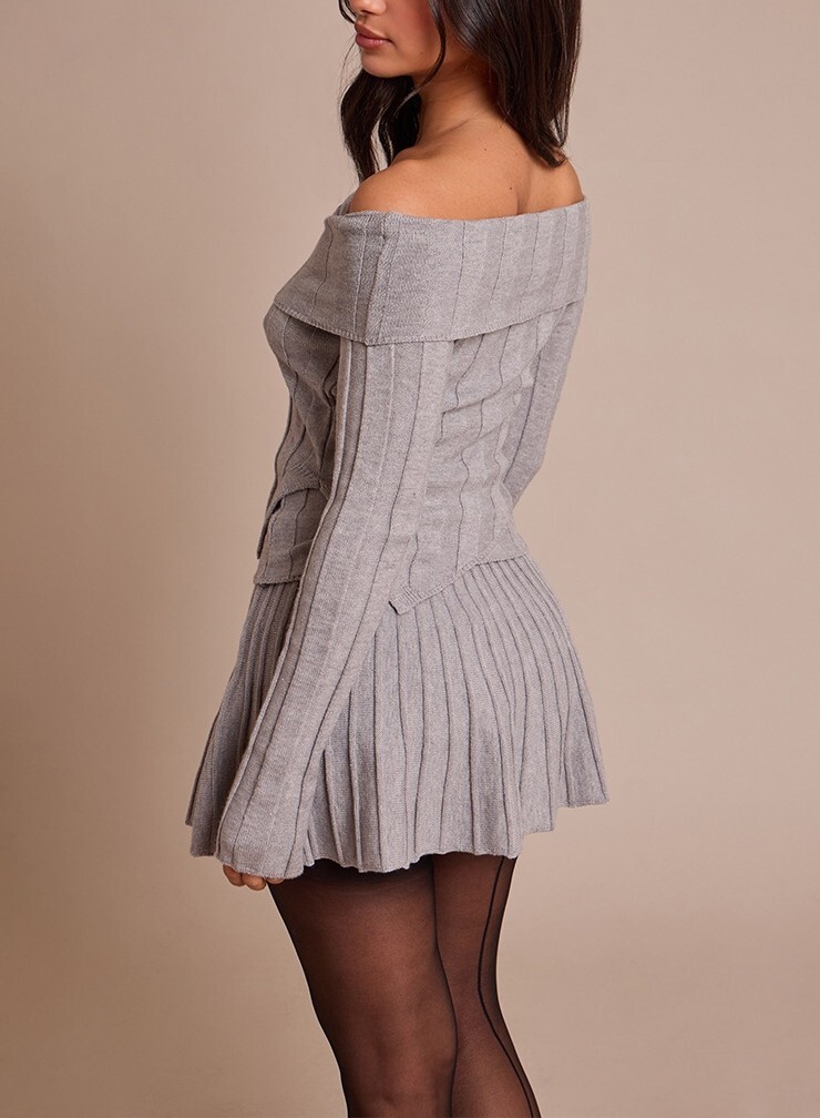 N.Y Grey灰色翻摺不對稱下擺羅紋針織上衣 +翻摺條紋紋理Mini Skirt