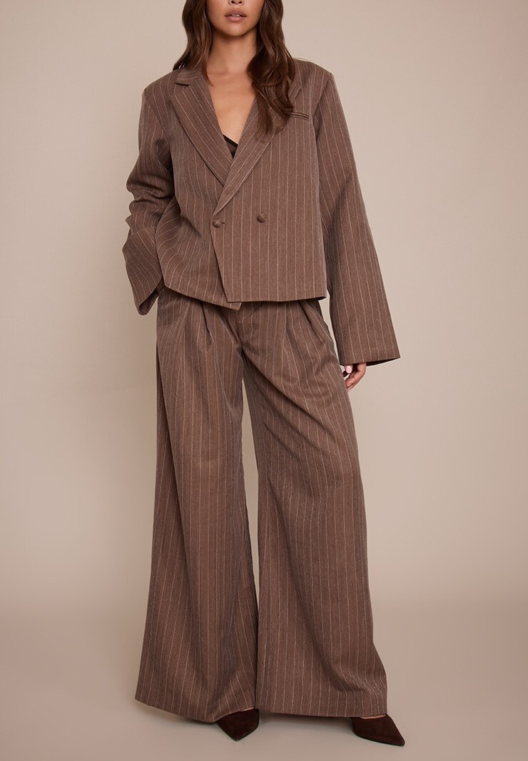Brown Love奶油咖啡色直條紋短西裝外套+長寛褲套裝