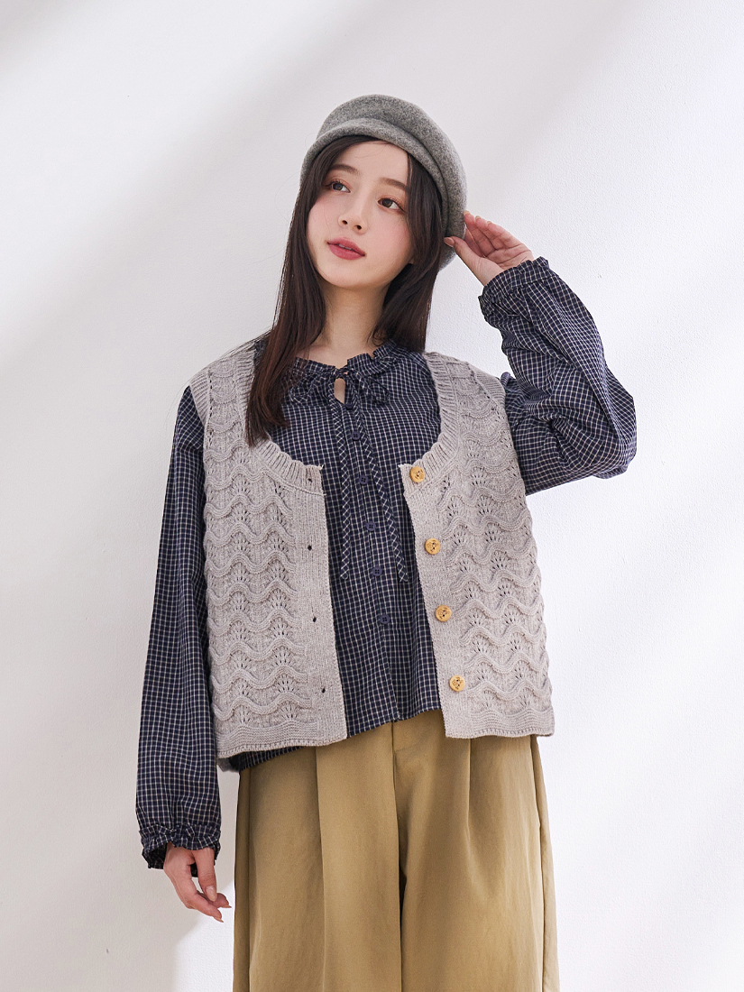 日系格紋荷葉綁帶長袖上衣
