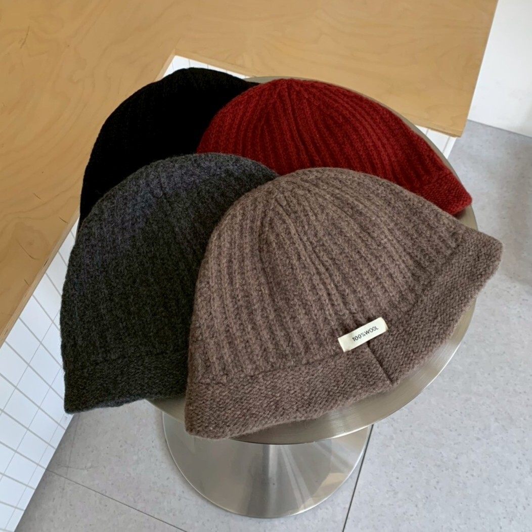 100%羊毛月半邊緣 針織鐘型帽