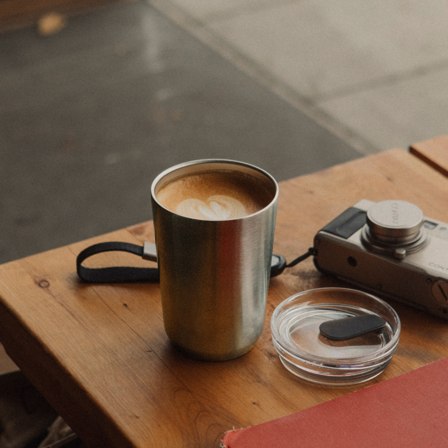 KINTO-TO GO TUMBLER 保溫隨行杯，採用18/8雙層不鏽鋼材質製作