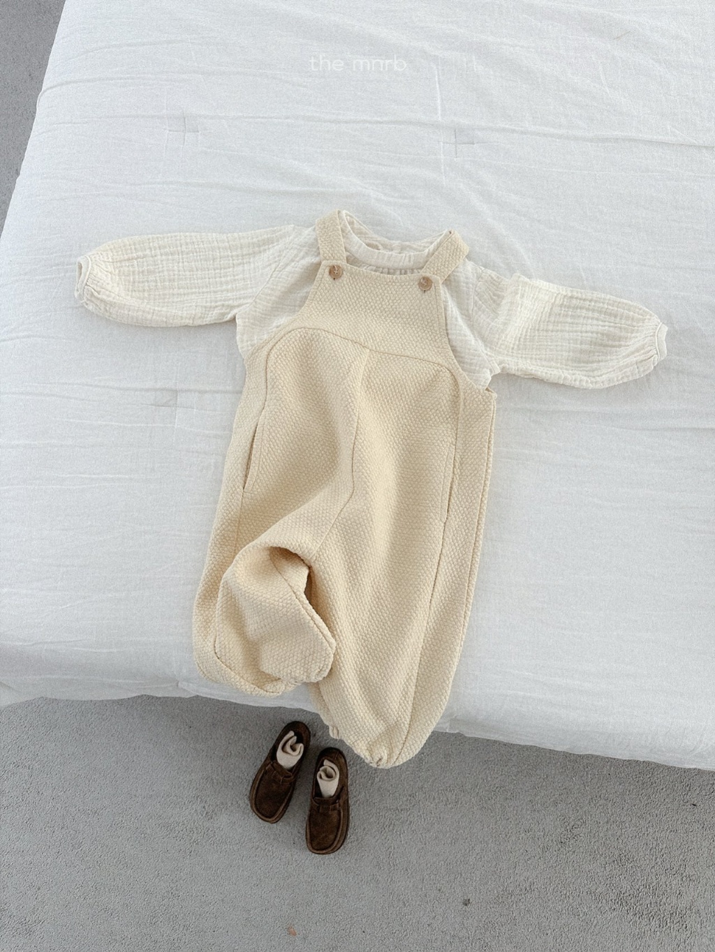 正韓春minirobe 兩色純棉無印上衣