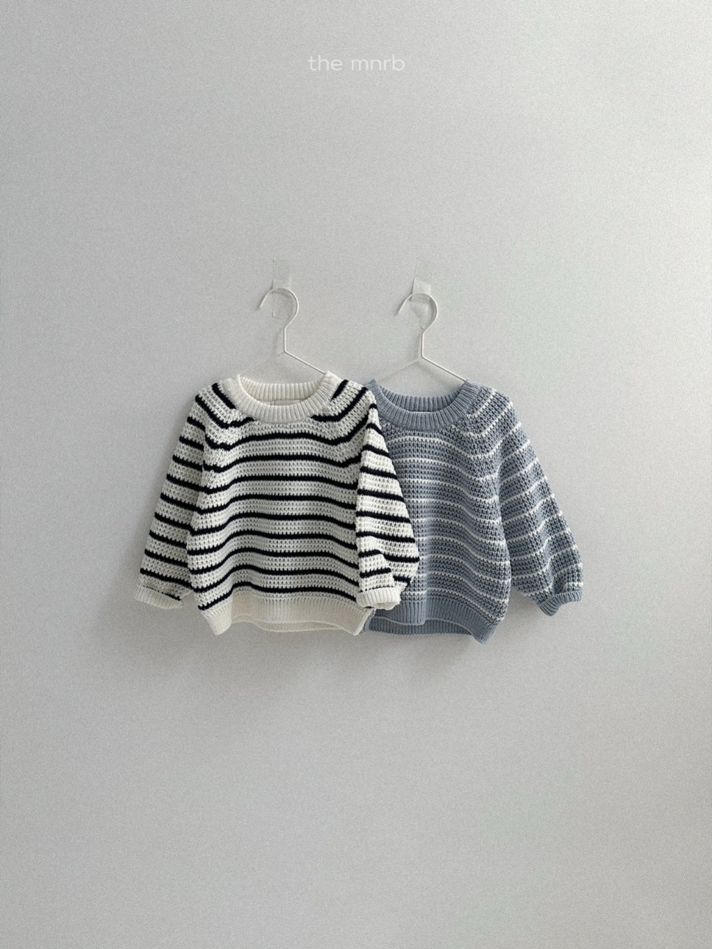 正韓春minirobe 兩色鏤空針織上衣