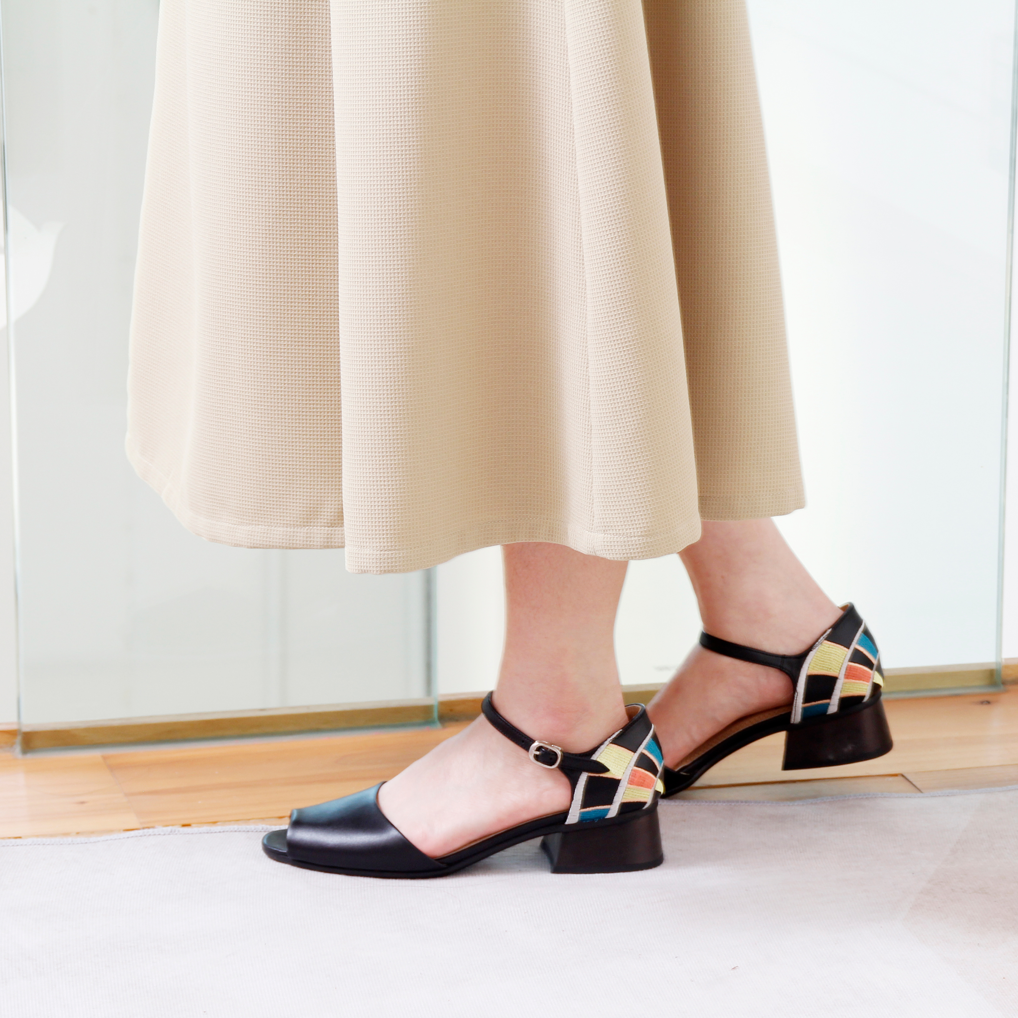 好運零「馬」鞋 (24cm)