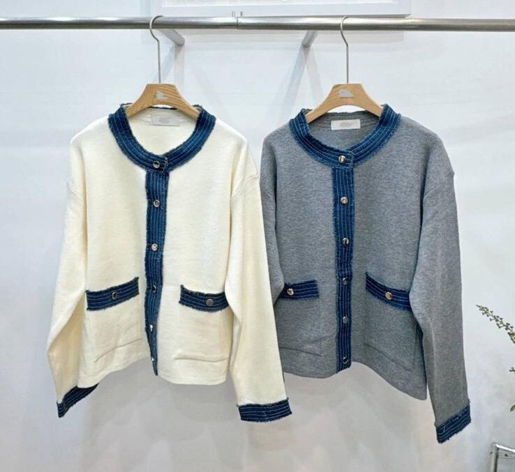 AB05 胸42 長22 $449 (一口價)