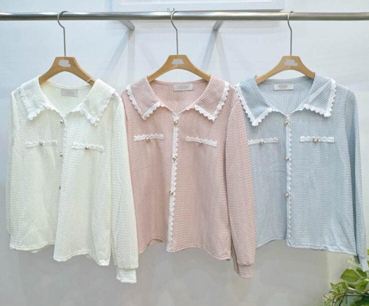 AB09 胸40-52 長22 $379 (一口價)