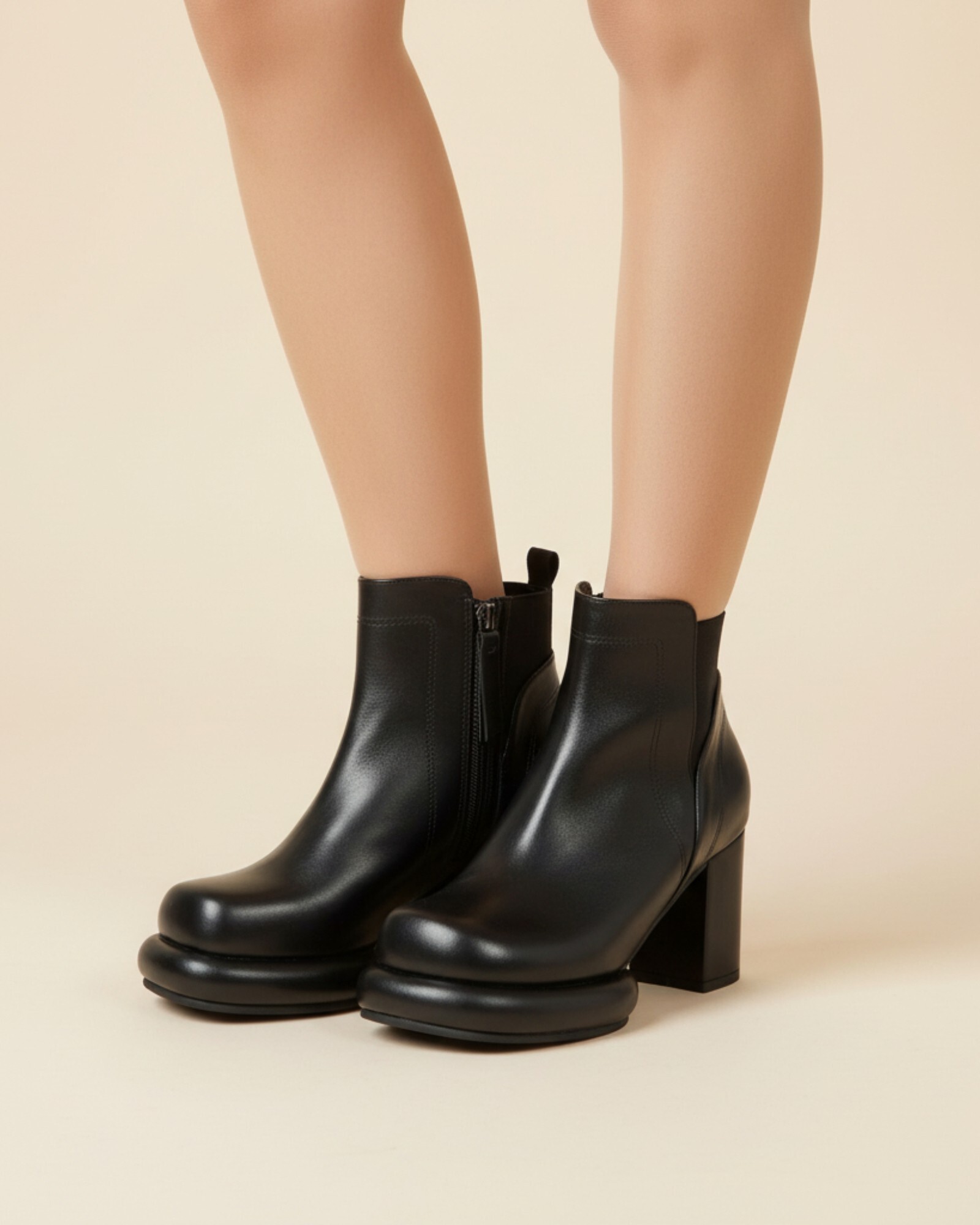 MOD Easy Bootie 圓弧雕塑高跟短靴