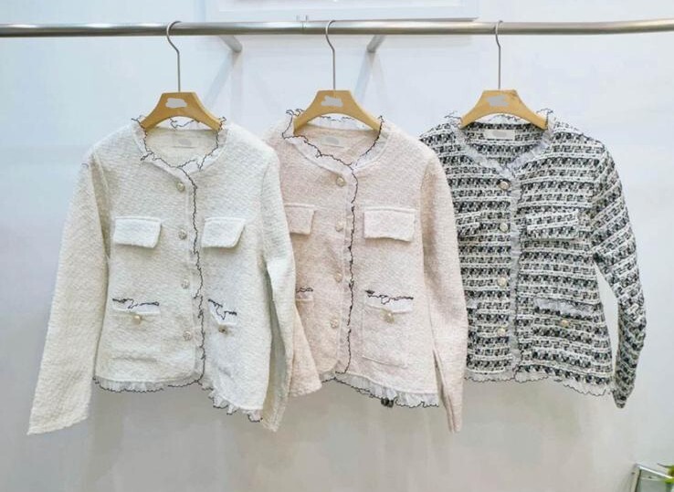 AB15 胸38 長20 $449 (一口價)