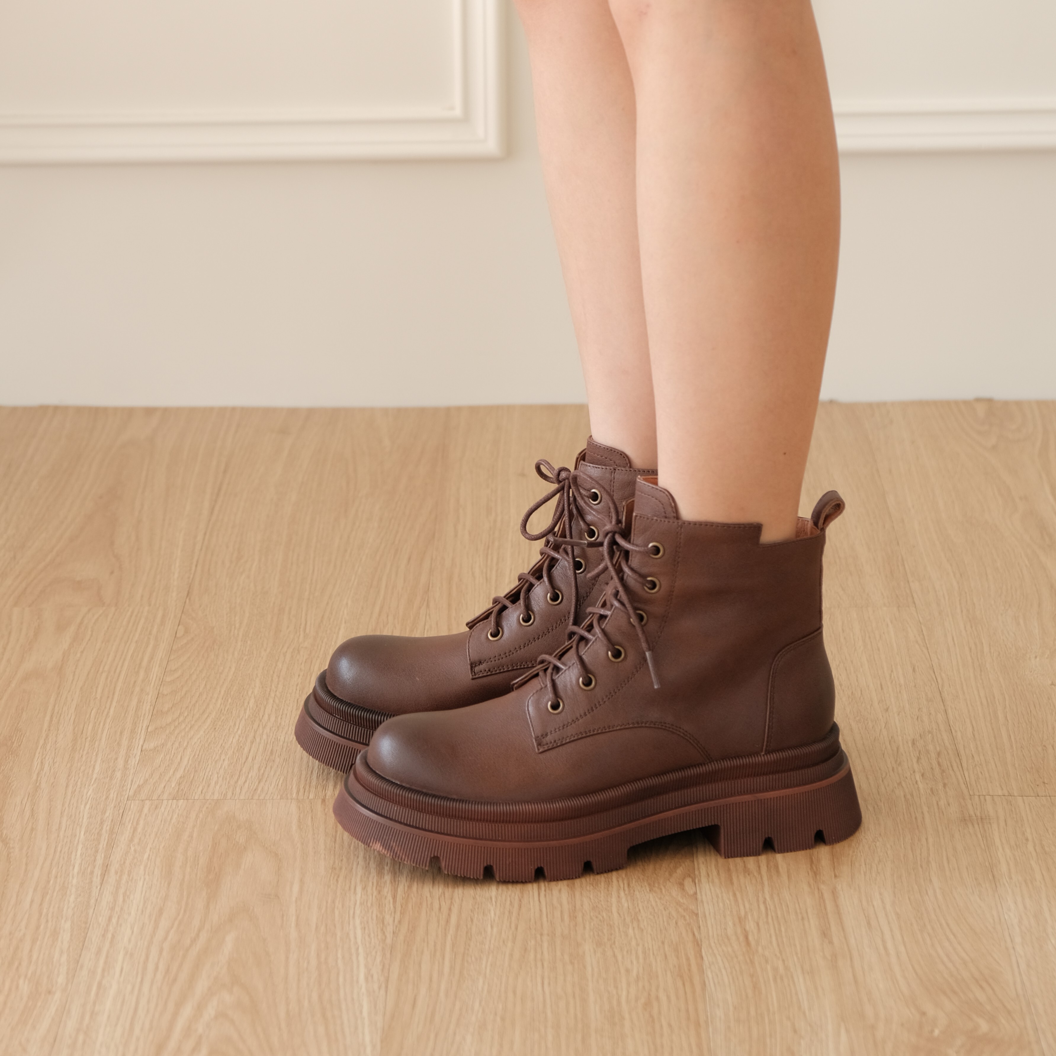 現貨 棕39 個性厚底綁帶短靴