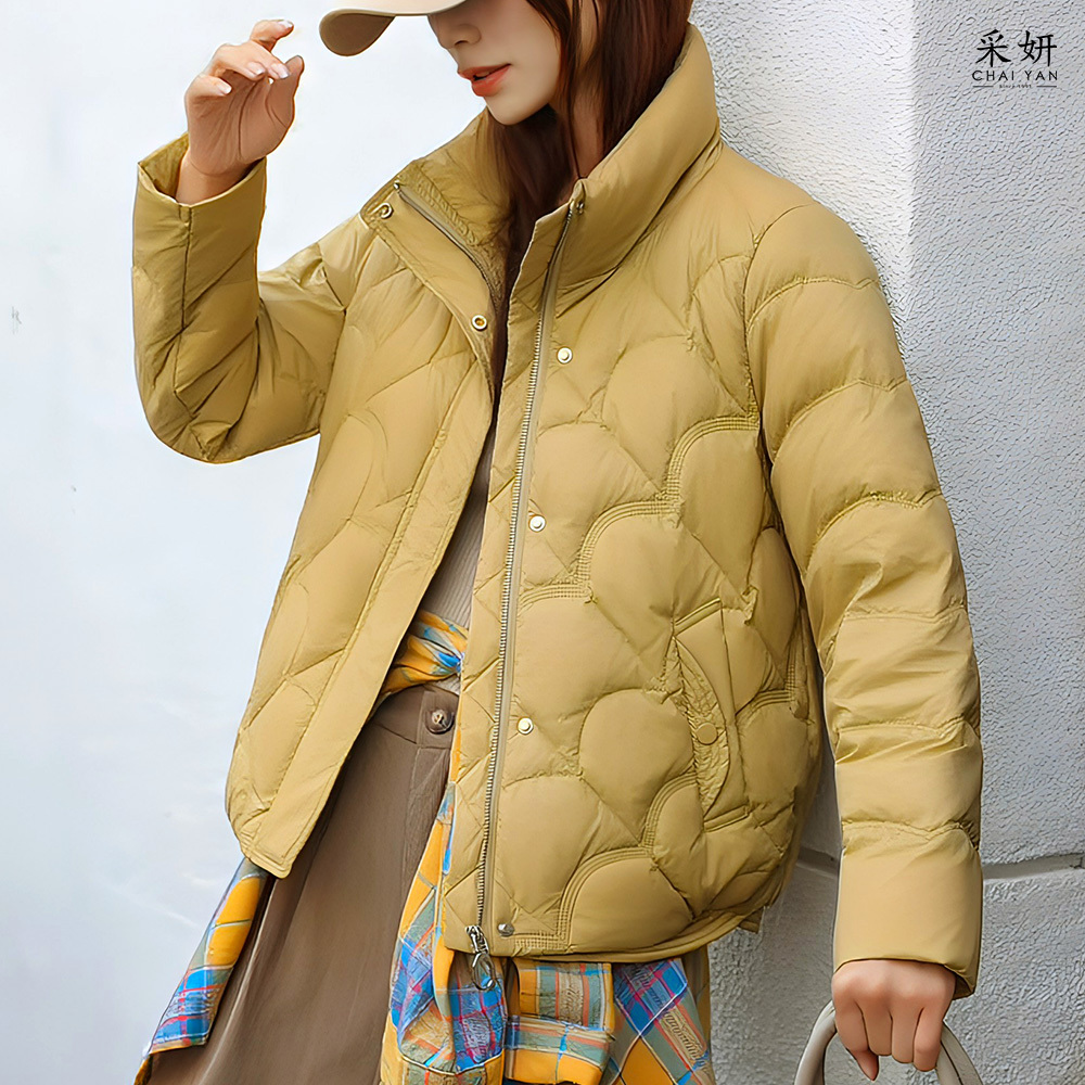 壓紋口袋立領鋪棉外套