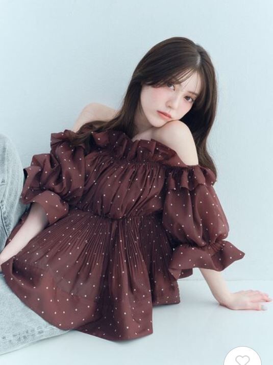 [預購] SNIDEL 蓬量感抓皺荷葉邊長版上衣