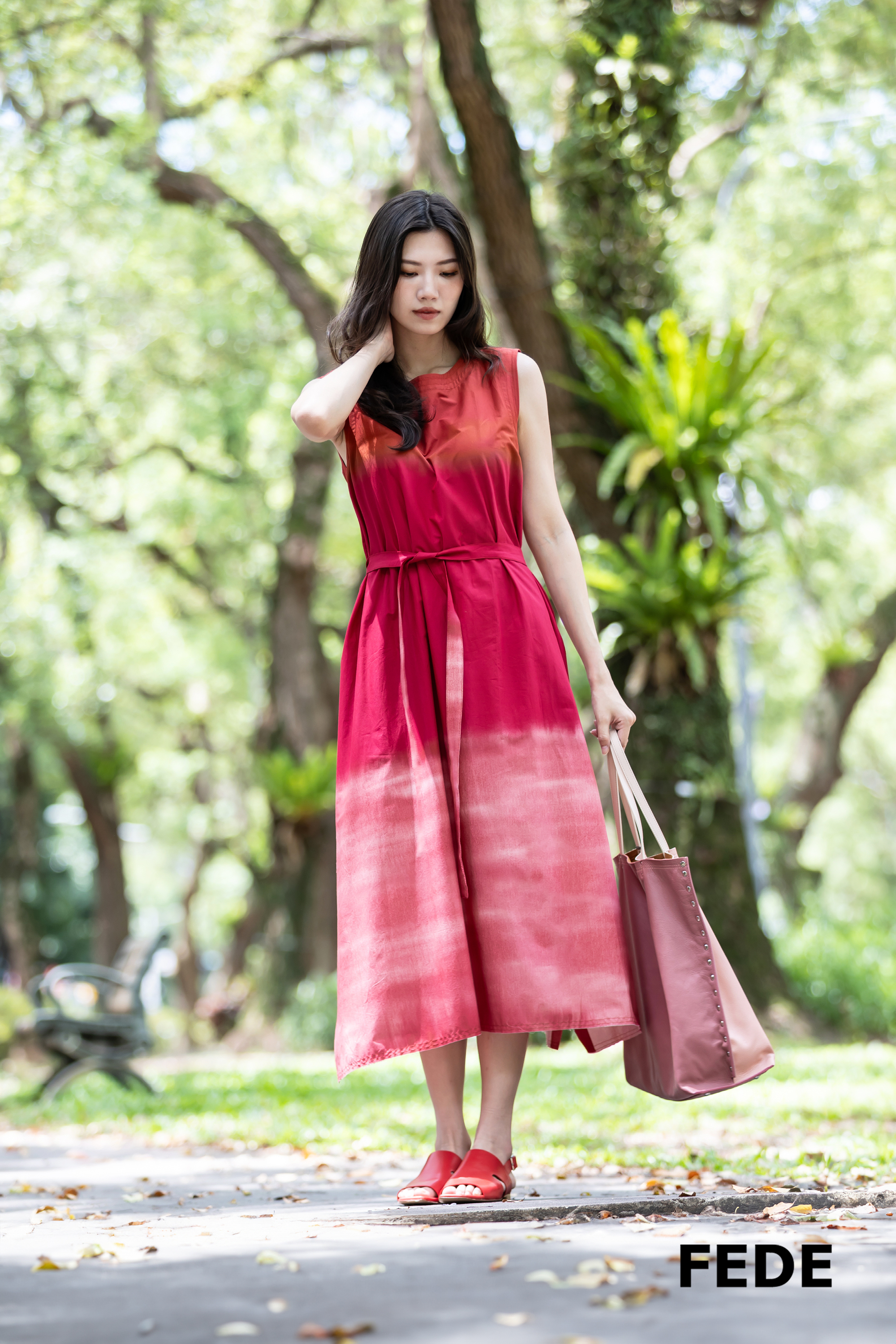 TELA 扣帶平底涼鞋