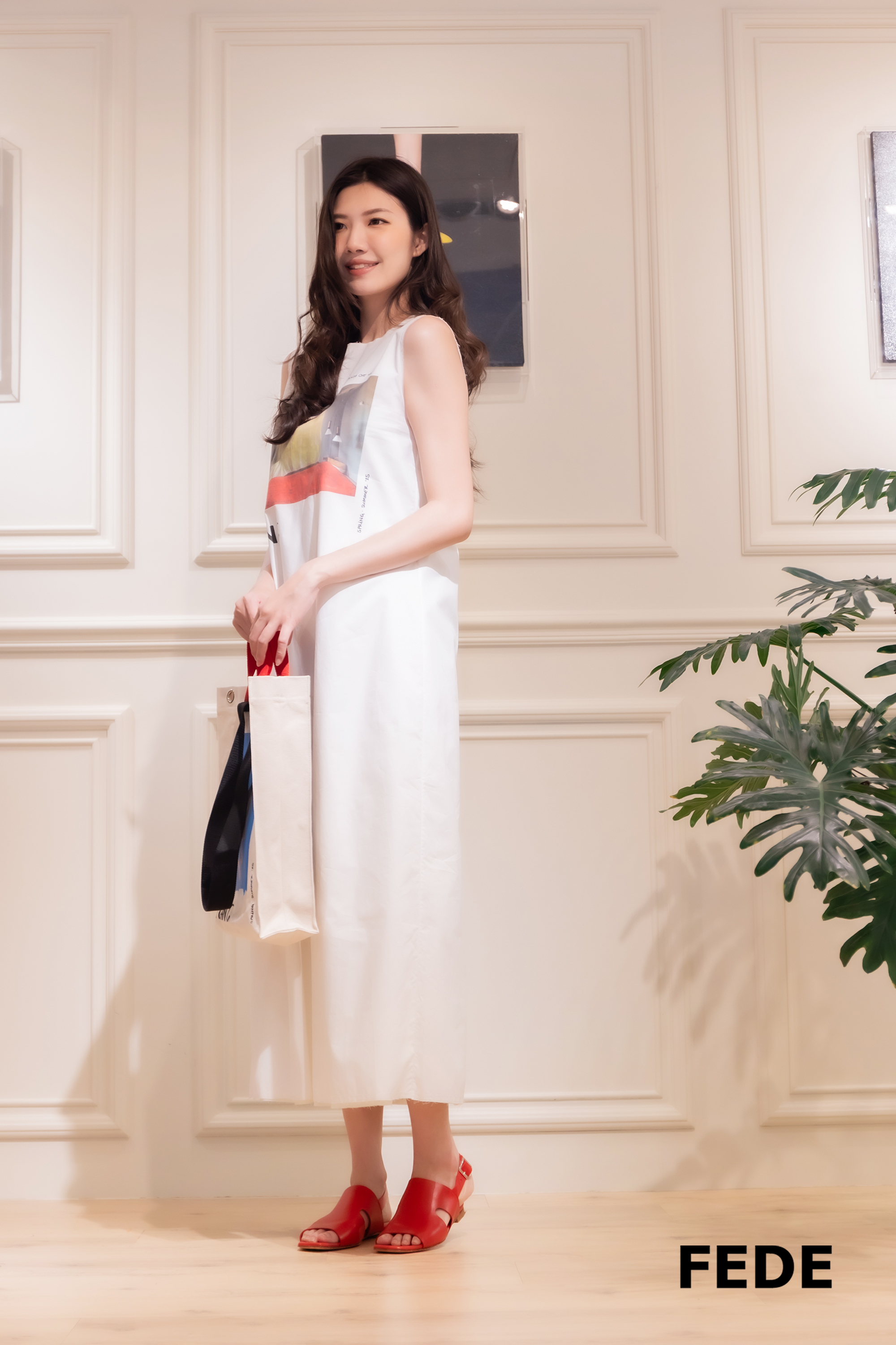 TELA 扣帶平底涼鞋