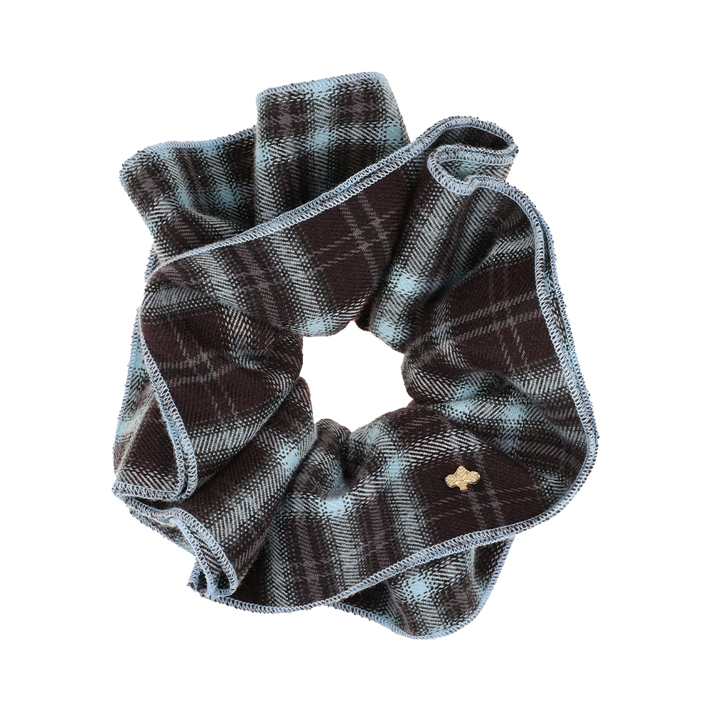 L. ERICKSON 滾邊格紋法蘭絨大腸圈〈咖啡 / 水藍〉