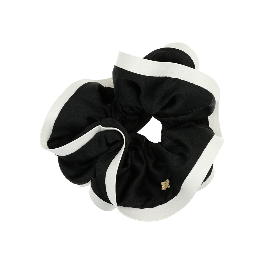 L. ERICKSON 滾邊雙色造型大腸圈〈黑 / 白〉