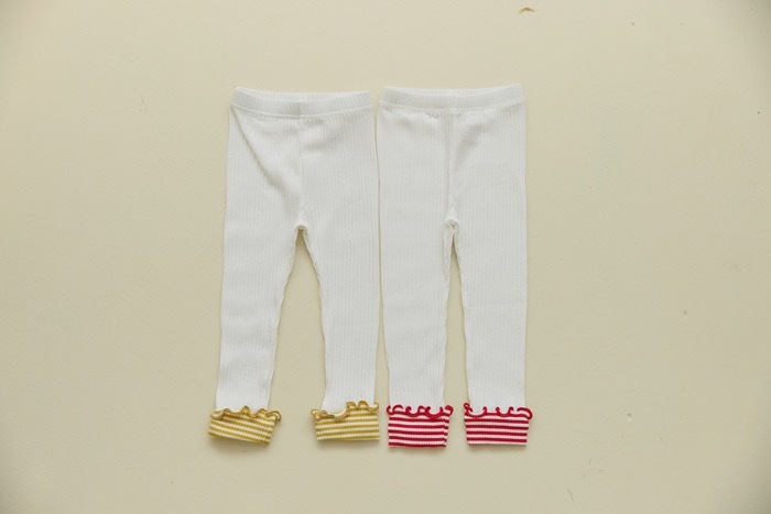 捲捲木耳邊內搭褲