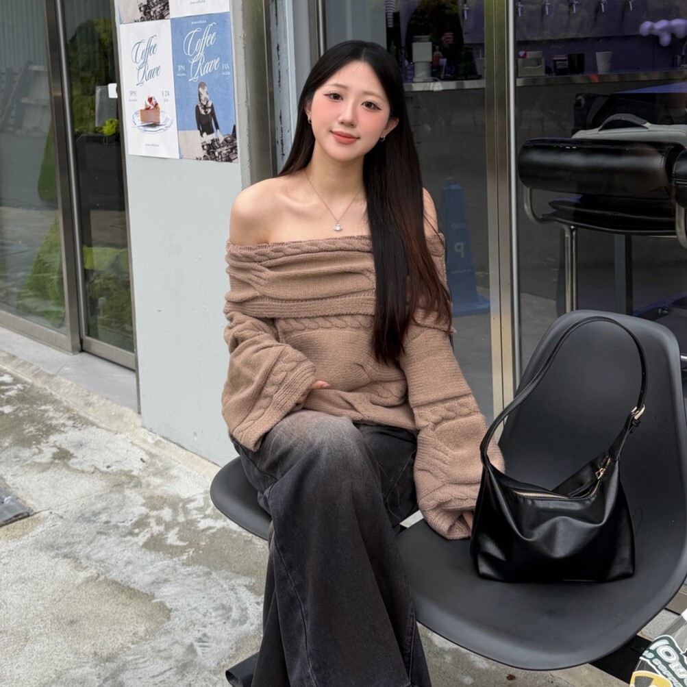 雲暮歲歲 不規則麻花一字喇叭袖毛衣