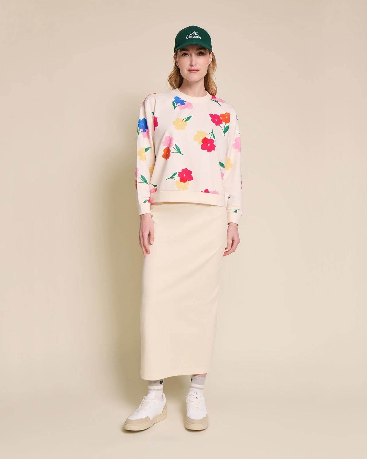 Swann Organic Cotton Sweatshirt - Anemones Bouquet | émoi émoi