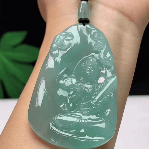 118344 翡翠冰種底色虛空藏菩薩