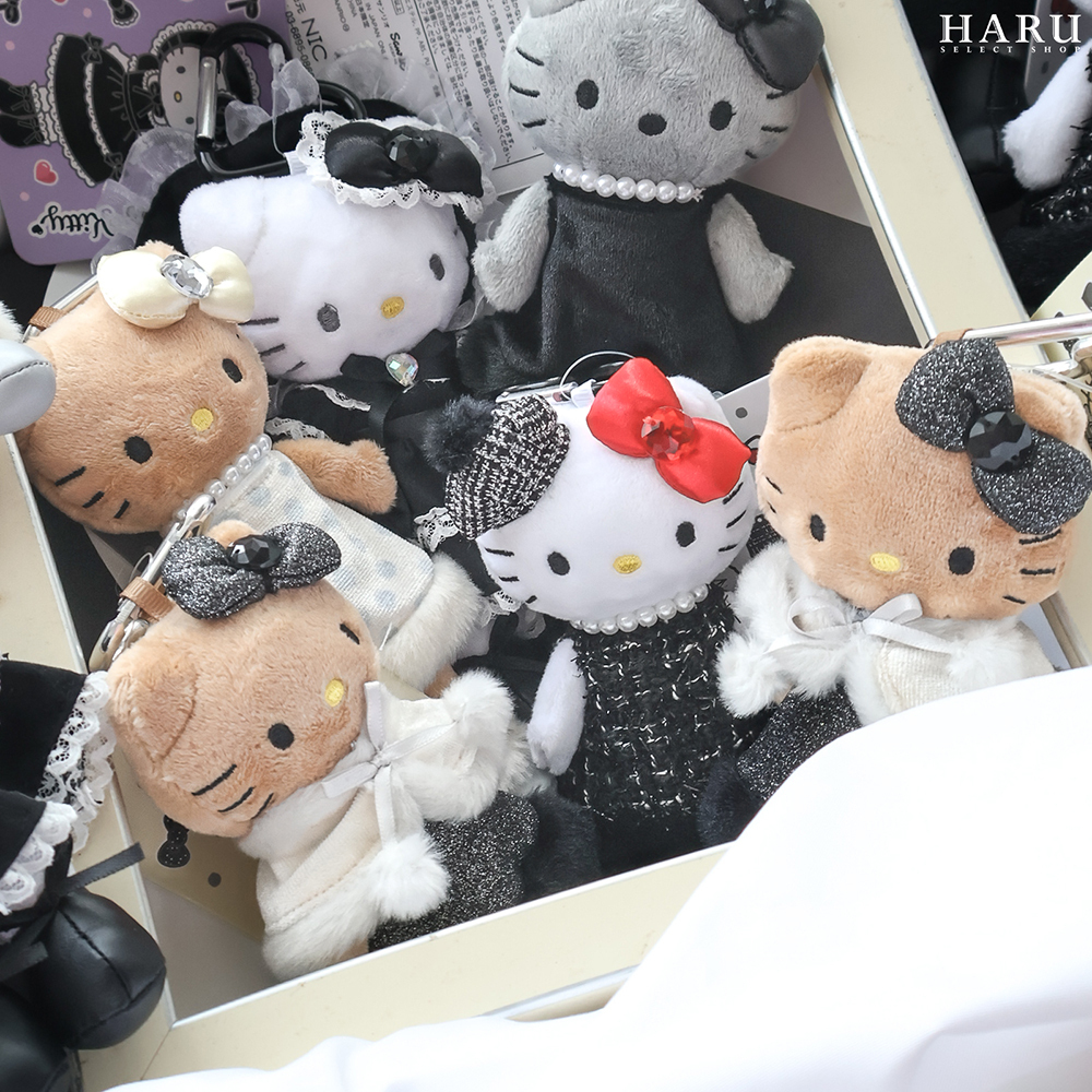 日本限定 Sanrio Hello Kitty 小香風 貴婦 蘿莉塔 長腿kitty 黑灰 Black Angel 天使 黑皮 曬傷 愛心扣環 吊飾