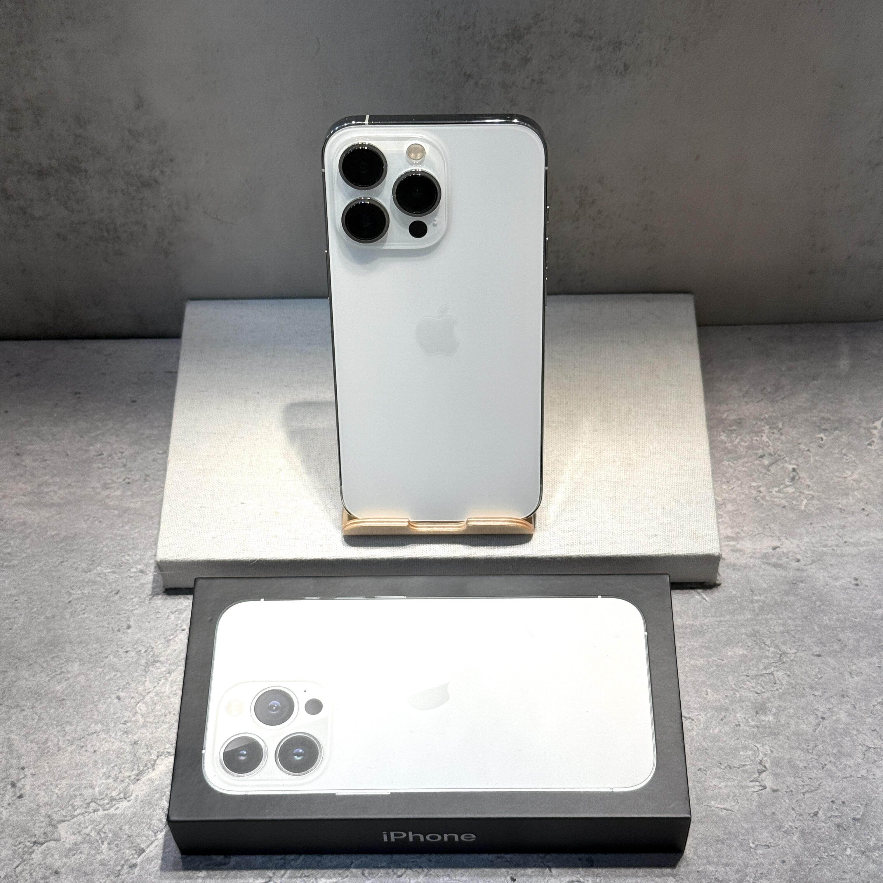 【二手】iPhone 13 Pro 256G 白色