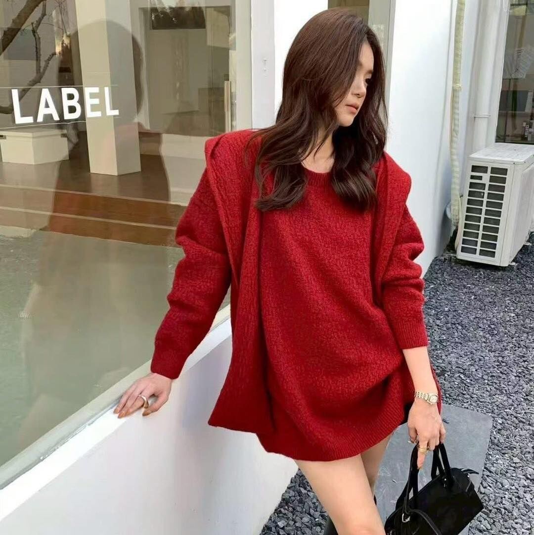 【慵懶百搭的帽子批肩造型上衣】（現貨）