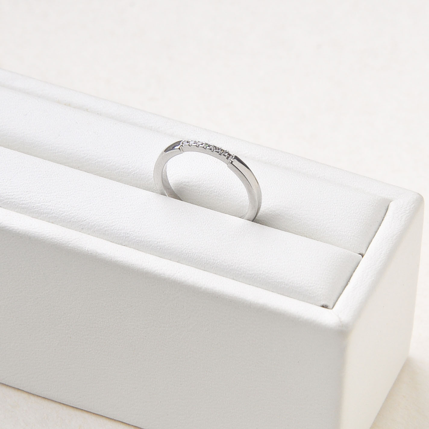 Silver/純線排鑽尾戒