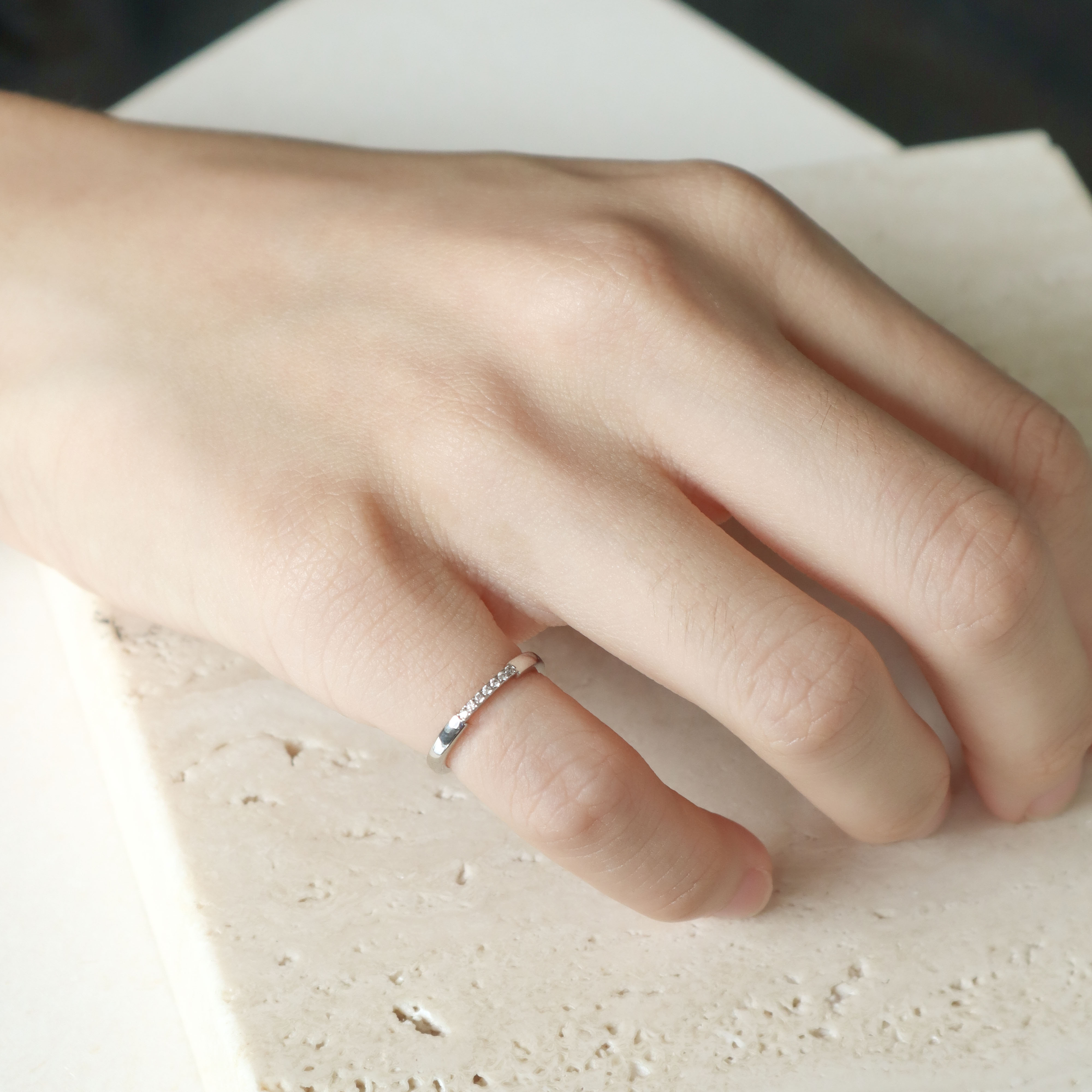 Silver/純線排鑽尾戒