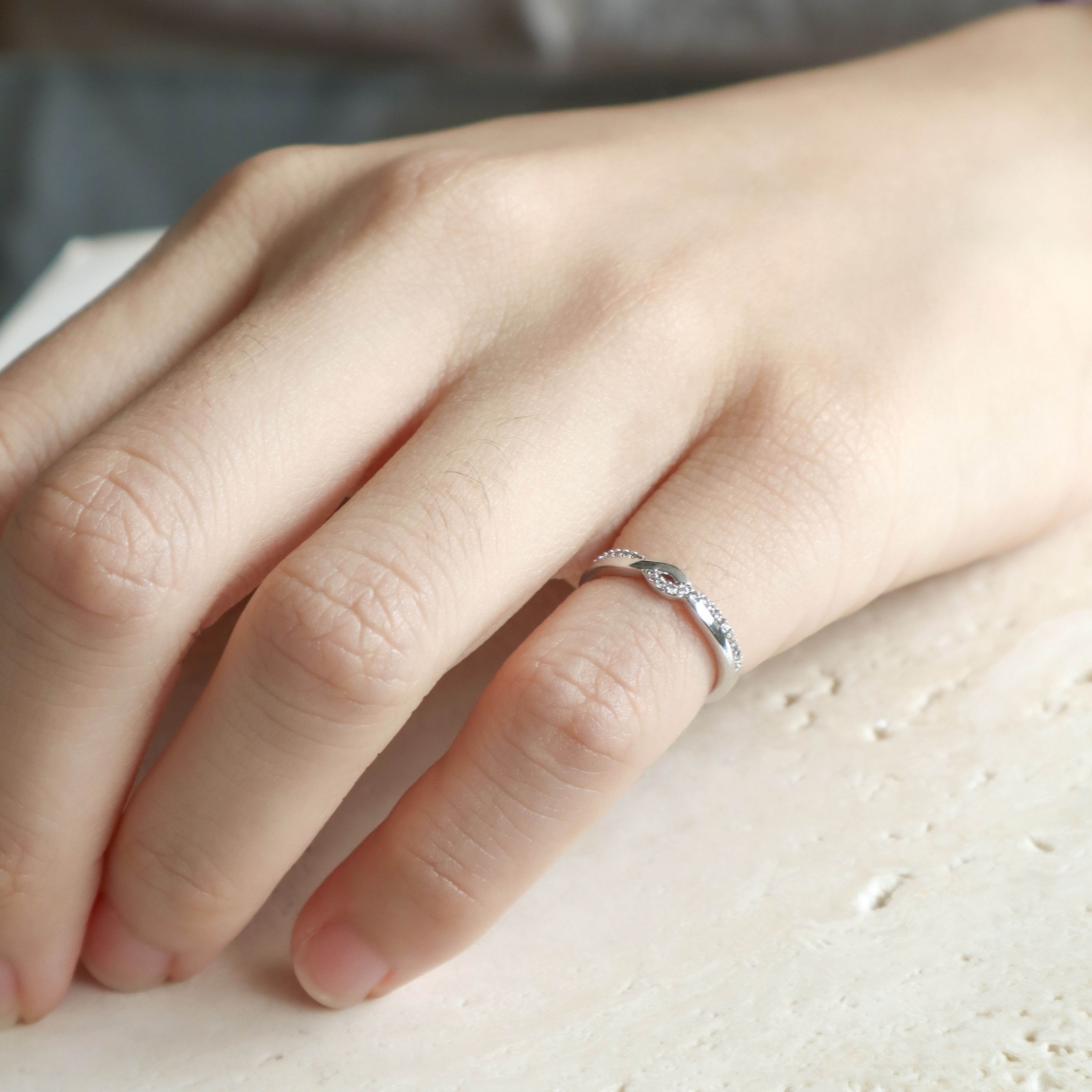 Silver/雙流排鑽尾戒