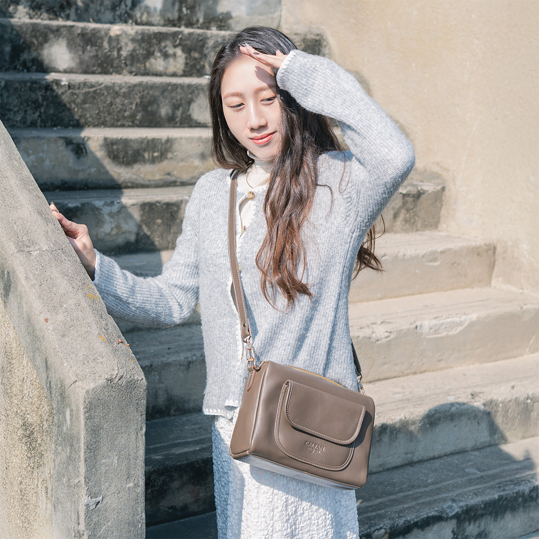 慢棧厚片真皮斜背包-三色(5564)