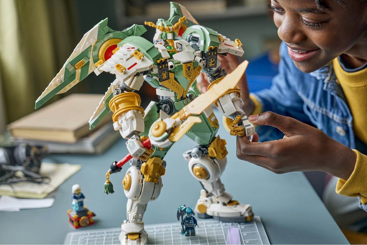 71860 勞埃德的鈦機械人15 週年紀念版