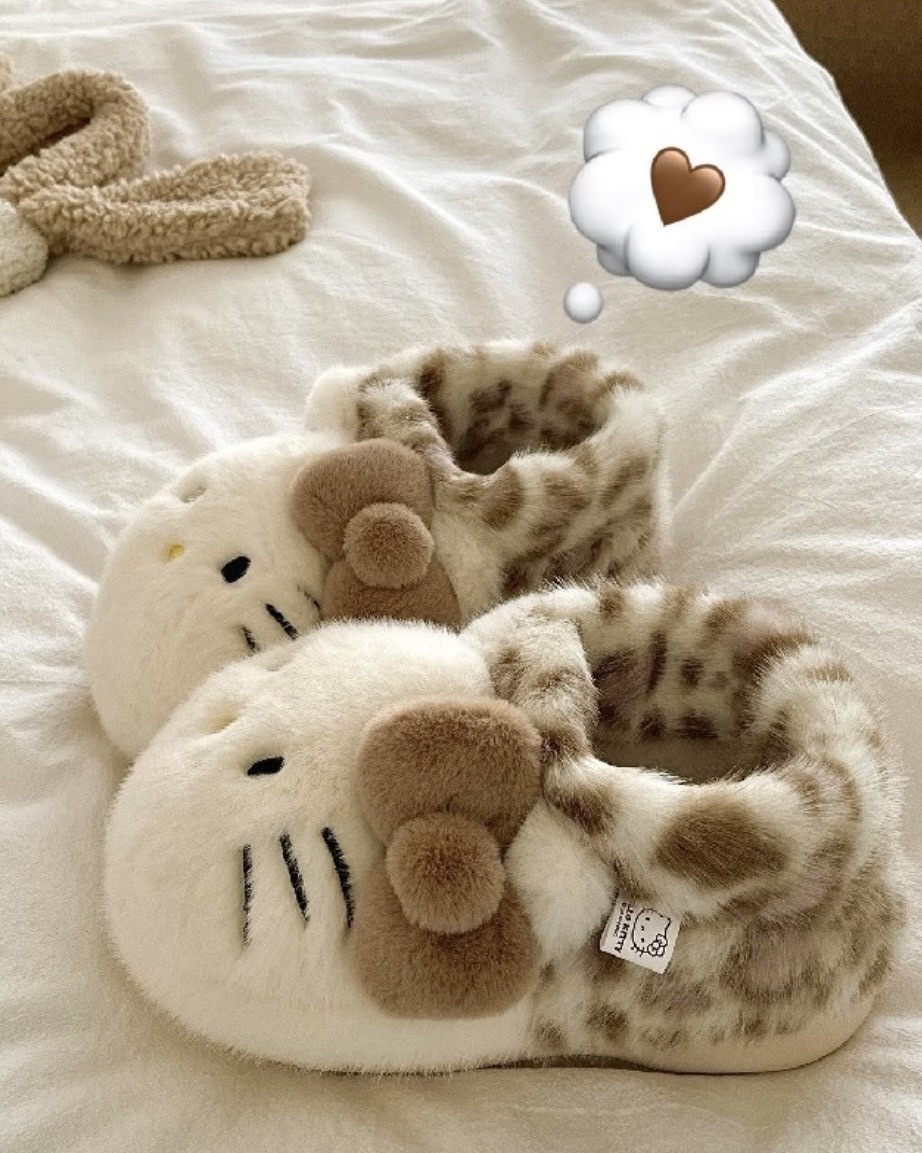 <正版授權✨>Sanrio Hello Kitty 三麗鷗 毛茸茸 拖鞋 室內拖 兩色
