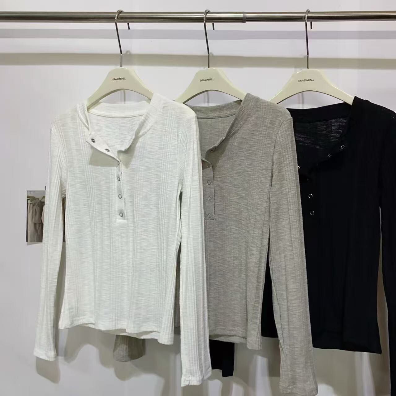 A3348-前釦造型坑紋上衣