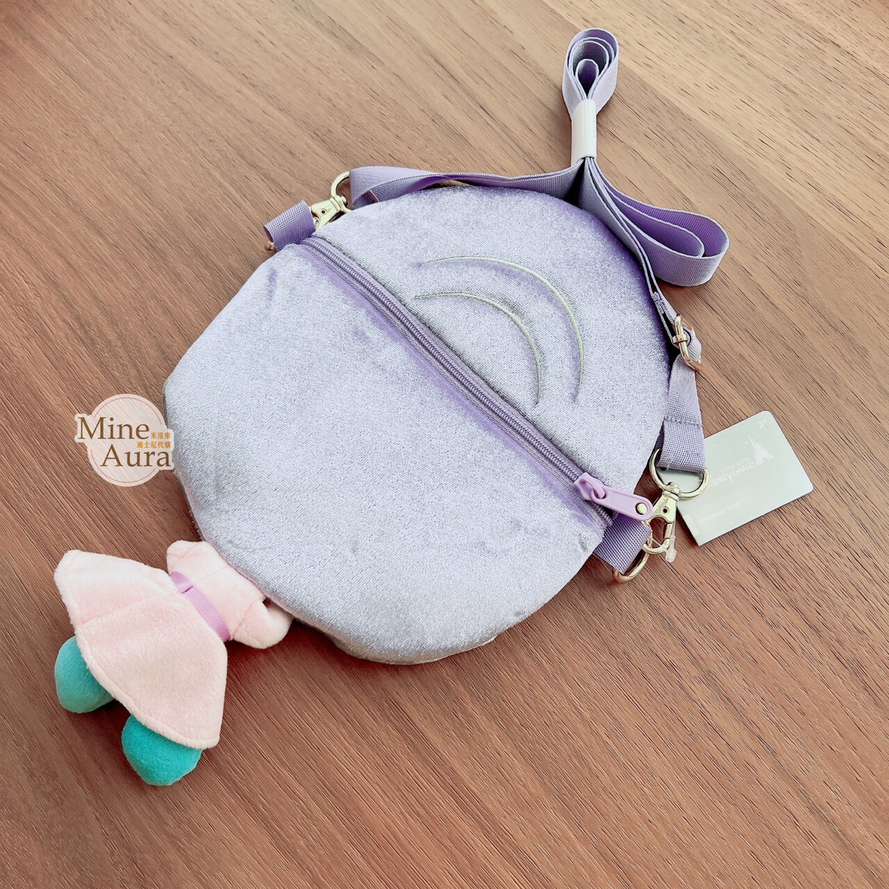 (特價現貨) 牡蠣寶寶系列 牡蠣寶寶 造型 斜背 小包 -香港迪士尼樂園