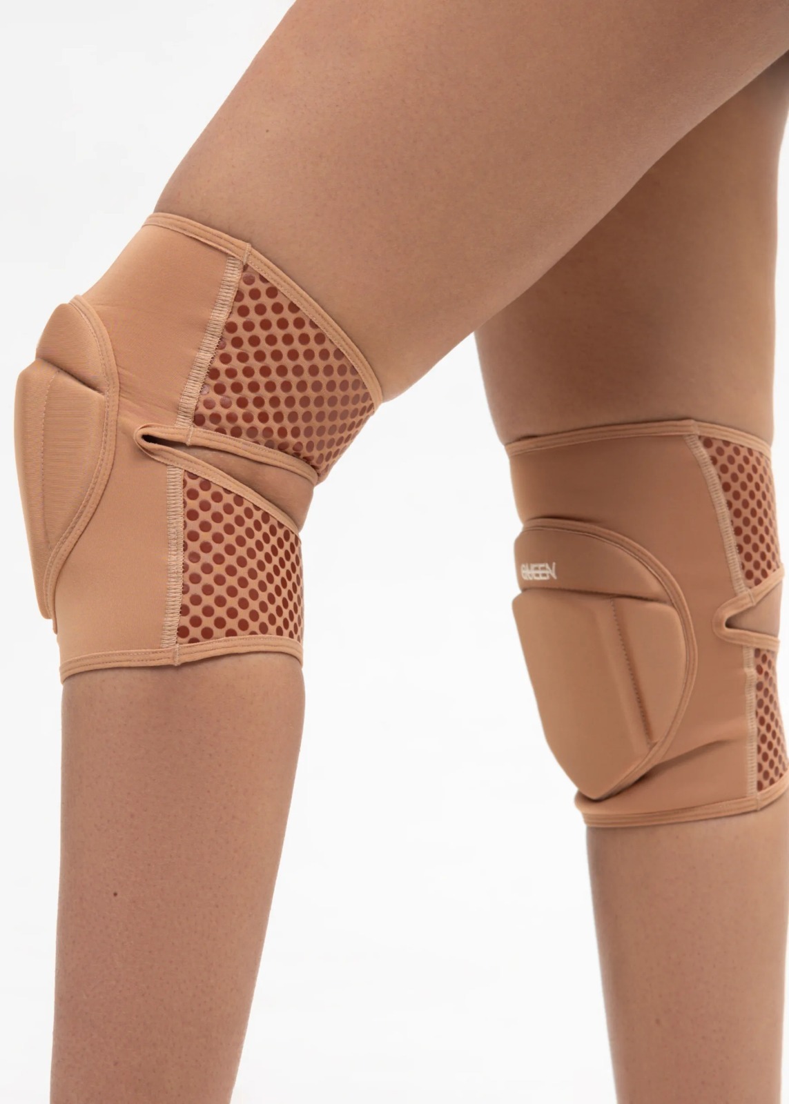 Grippy Knee Pads – PRO 4 – Caramel