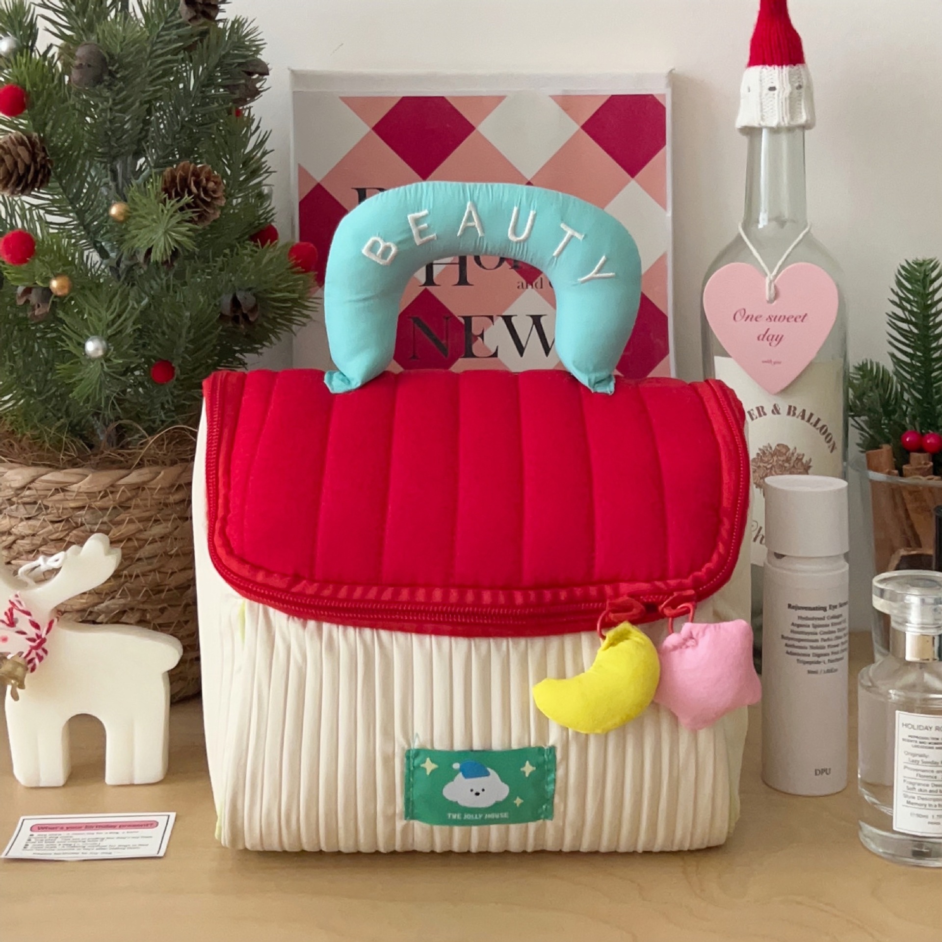 Cute House-Shaped Large Capacity Portable Travel Makeup Bag