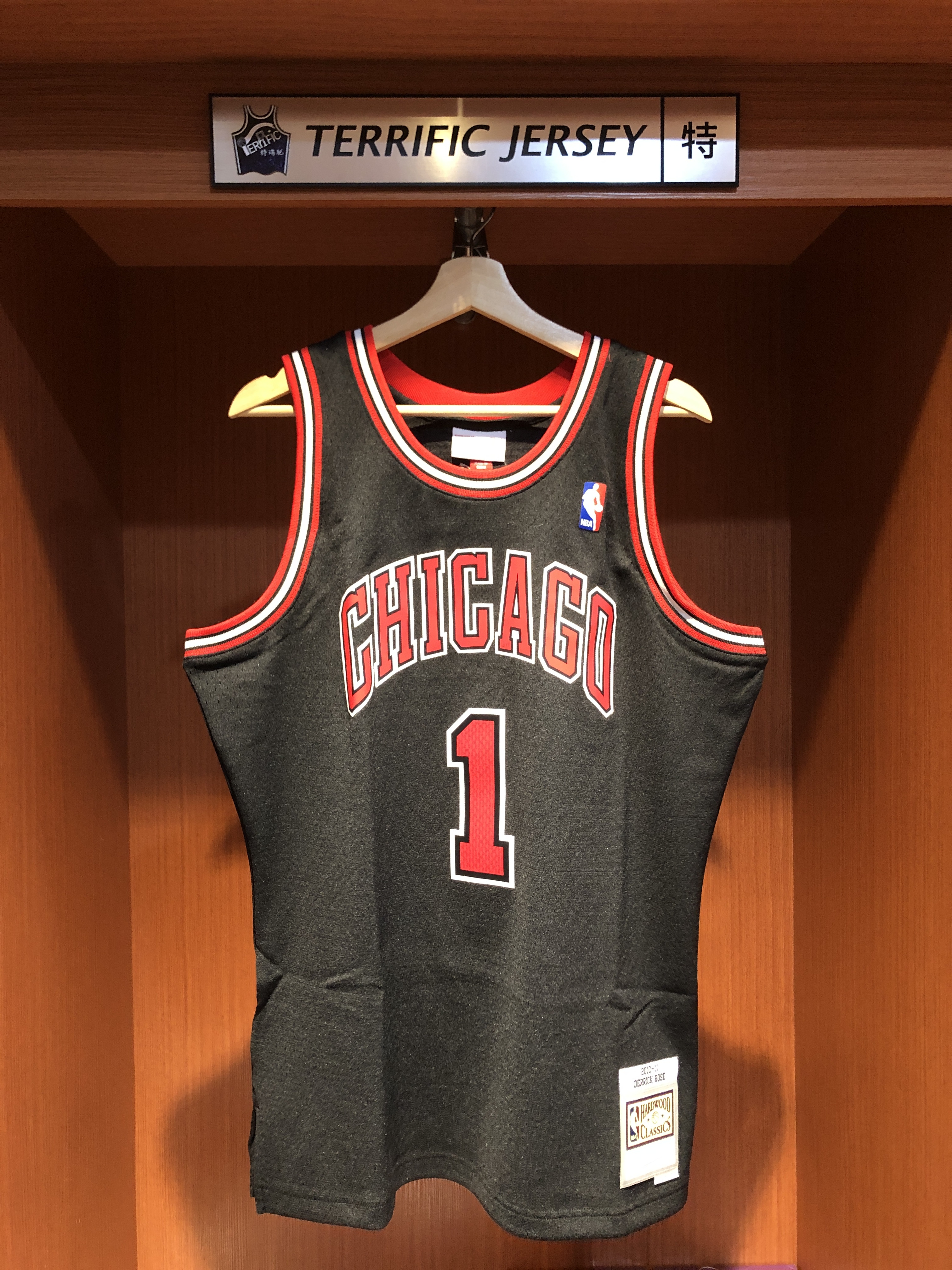 NBA球衣 Derrick Rose 芝加哥公牛黑 10-11 M&N Swingman G2 球迷版 熱轉印 全新