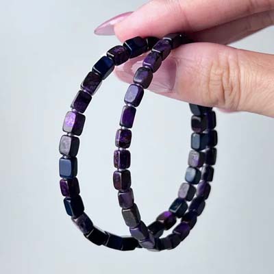 果石精選舒俱萊方糖手串