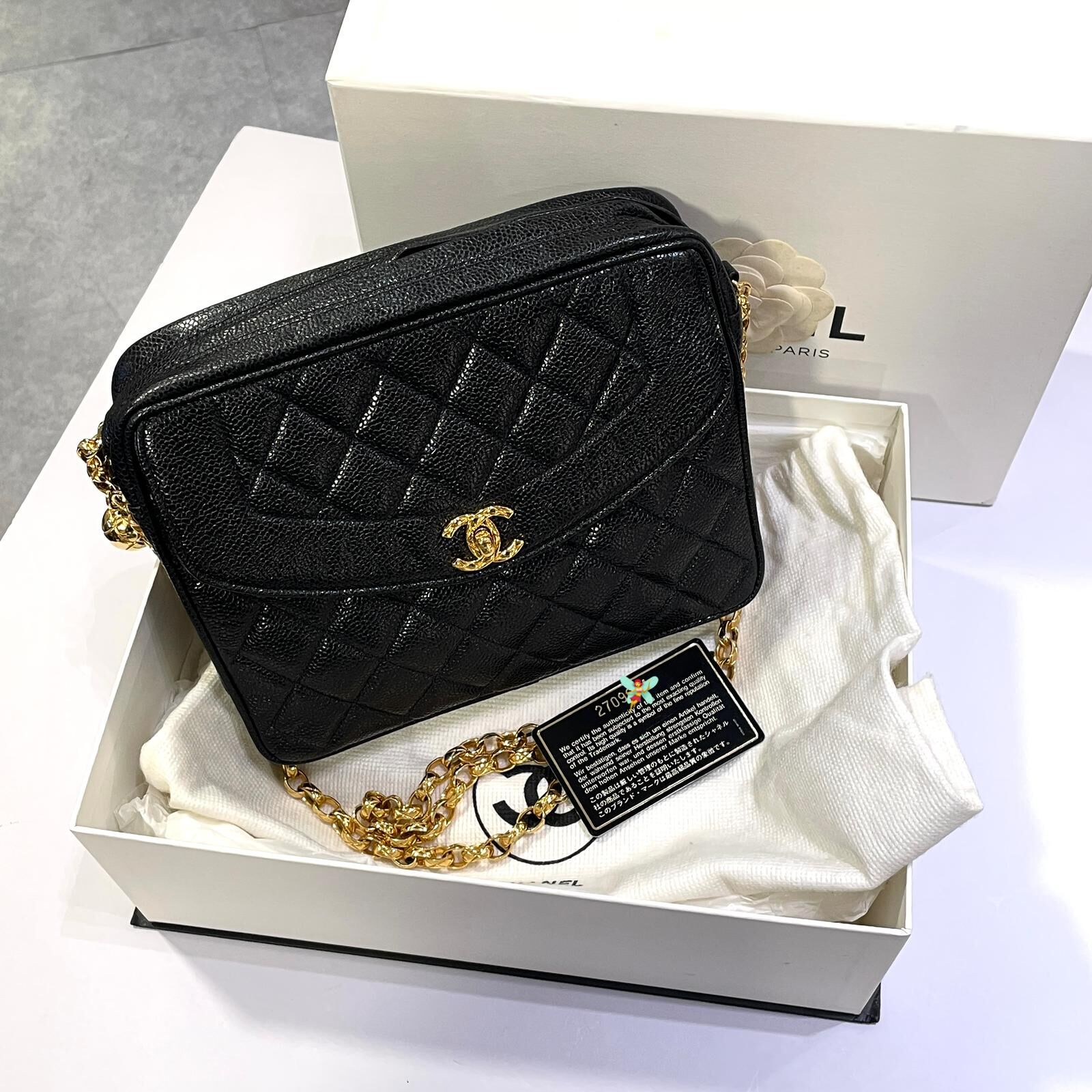 原始成色！收藏級99%NEW~CHANEL Vintage 1992 Diamond-Quilted Mini Bag 香奈兒相機包,黑色荔枝皮金扣, #香榭站正品